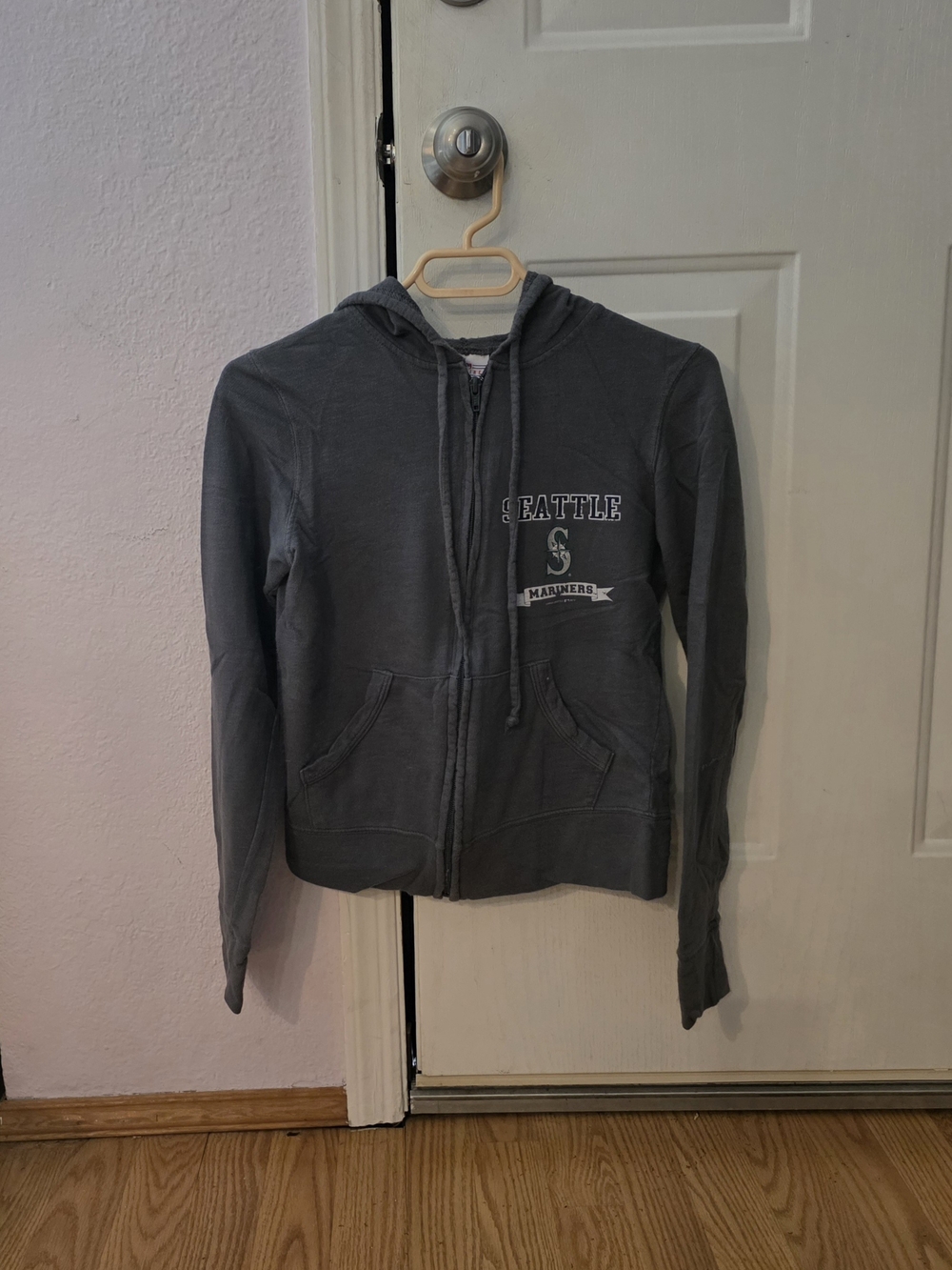 Campus Lifestyle Small Seattle Mariners Gray Zip-Up Hoodie